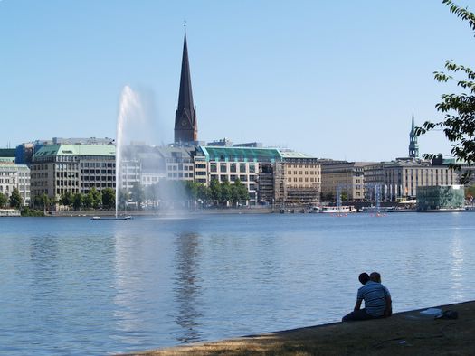 Internationale Bauausstellung IBA wird in Hamburg eröffnet –  Ausblick auf die Internationale Gartenschau